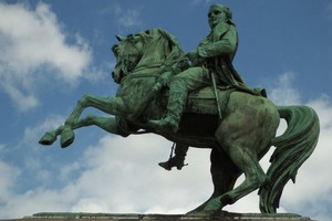 Napoleon statue